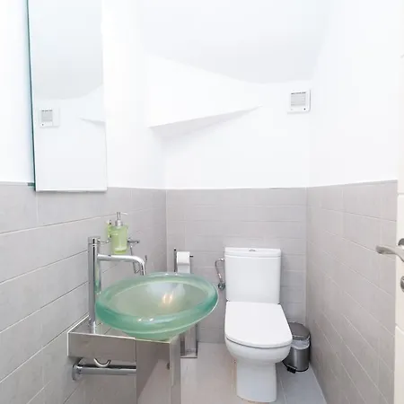 Iuca Villa *